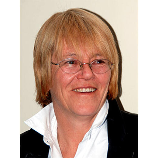 HOF Headshot - Debra Rodda