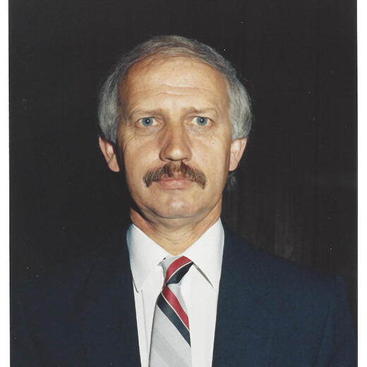 HOF Headshot - Mike Wells