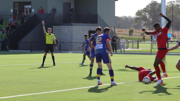 Referee