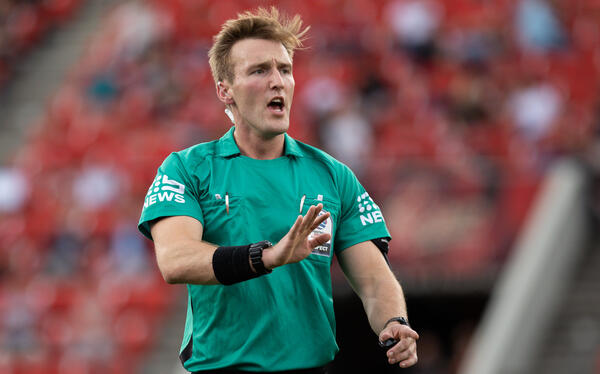 Referee