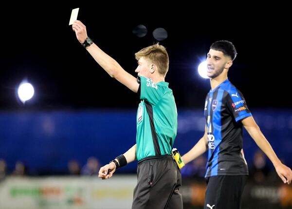Referee