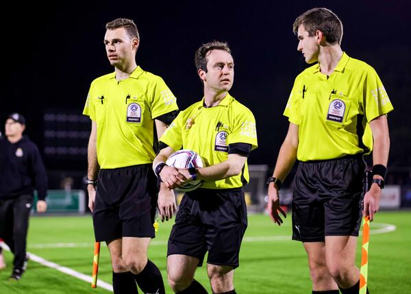 Referee