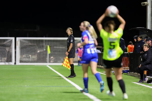 Referee