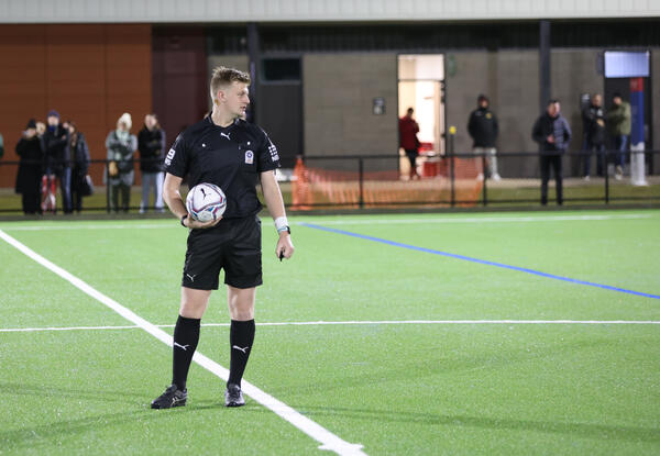 Referee