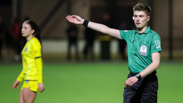 Referee