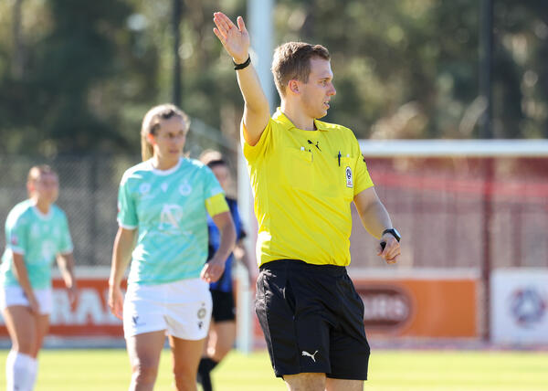Referee