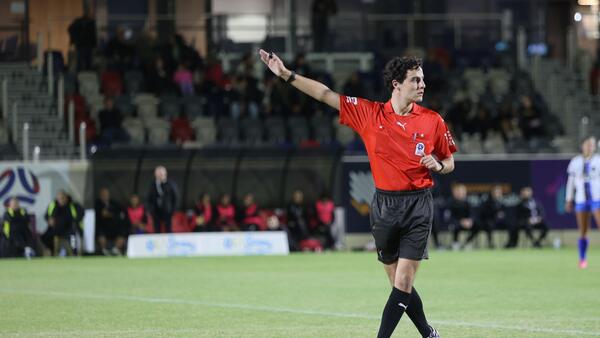 Referee