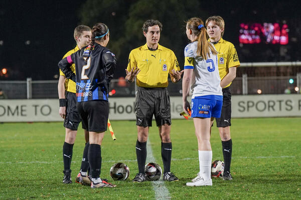 Referee